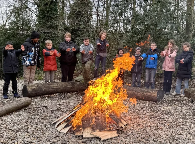 KACHEL-Ferienbetreuung Essen-Winterferien Essen-Wintercamp Essen-Lagerfeuer KACHEL-Ferienbetreuung Essen-Winterferien Essen-Wintercamp Essen-Lagerfeuer