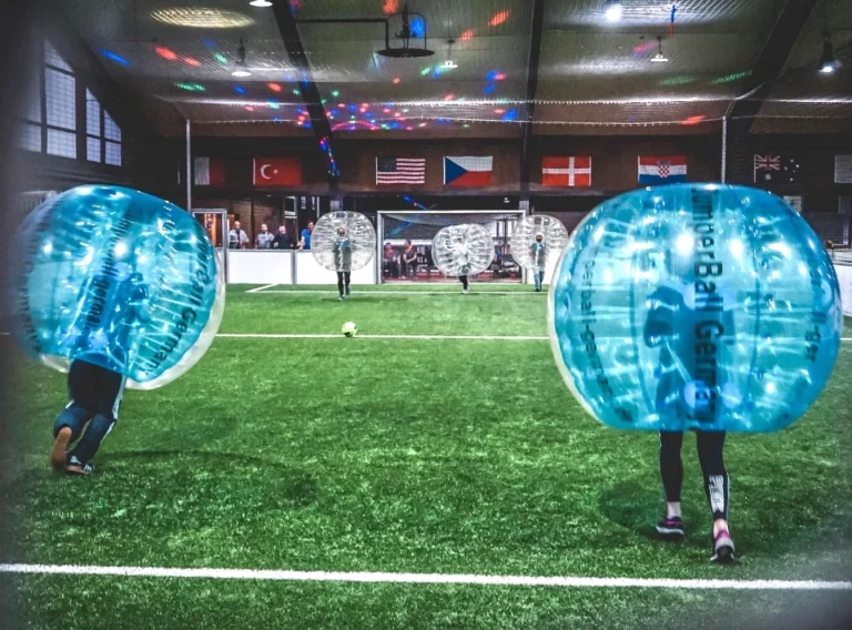 Bubblesoccer-Kindergeburtstag Bubblesoccer-Kindergeburtstag