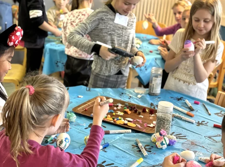 Eiermalen-Eierbasteln-Ferienbetreuung Essen-Ferienfreizeit Essen Eiermalen-Eierbasteln-Ferienbetreuung Essen-Ferienfreizeit Essen