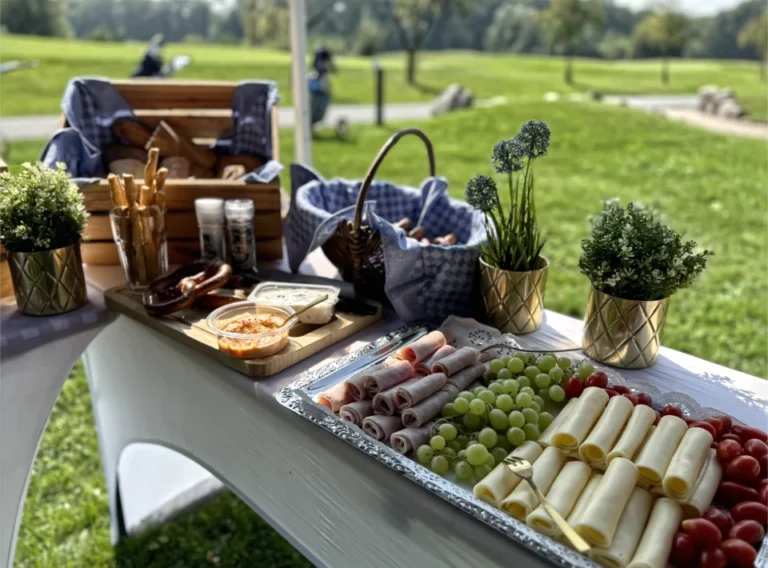 Fahrradrallye-Fahrradtour-Münster-Sommerfest-Firmenfeier-Teambuilding-Picknickweise-Picknickstation Fahrradrallye-Fahrradtour-Münster-Sommerfest-Firmenfeier-Teambuilding-Picknickweise-Picknickstation