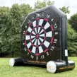 Riesiges Fußball Darts mit Klettwand als Dartsmotiv vom KJR Landshut - hergestellt und produziert nach den Vorgaben vom Kunden.