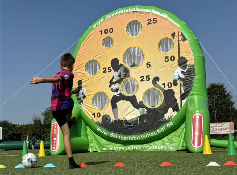 Fußballdarts-mieten-Kindergeburtstag-Ideen-Geburtstagsparty-Spiele-Fußballdart-Verleih Fußballdarts-mieten-Kindergeburtstag-Ideen-Geburtstagsparty-Spiele-Fußballdart-Verleih