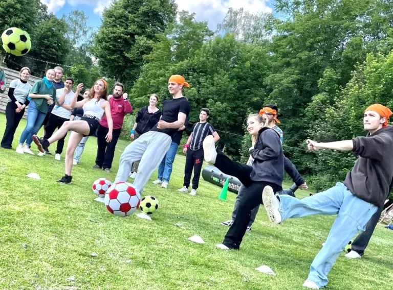 Fußballdarts-mieten-Kindergeburtstag-Ideen-Geburtstagsparty-Spiele-Kindergeburtstag Fußballdarts-mieten-Kindergeburtstag-Ideen-Geburtstagsparty-Spiele-Kindergeburtstag