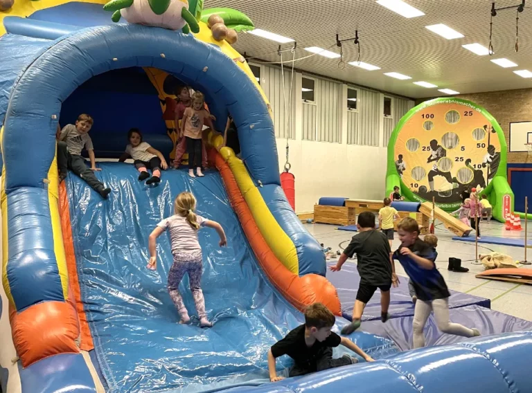 Huepfburg-Verleih-Huepfburg-Mieten-Wasserhuepfburg-Kindergeburtstag-Vereinsfeier-Schulfest Huepfburg-Verleih-Huepfburg-Mieten-Wasserhuepfburg-Kindergeburtstag-Vereinsfeier-Schulfest