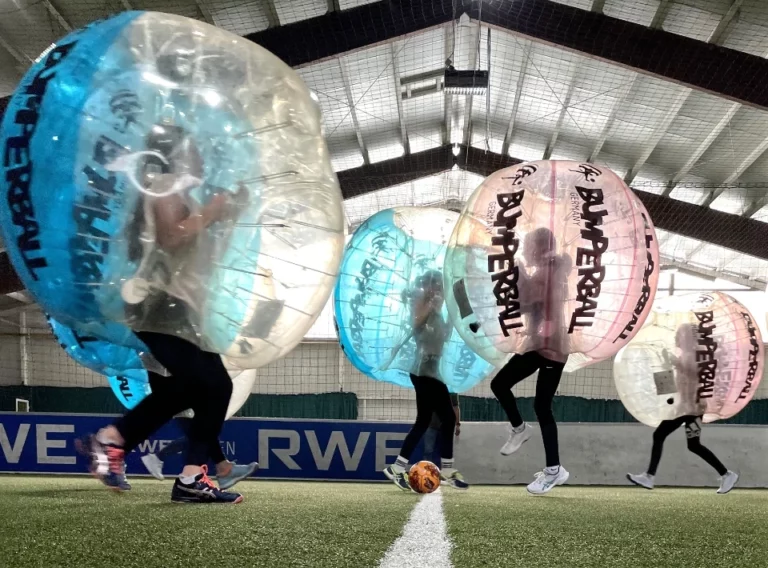 Kindergeburstag-BumperBall-Bubblesoccer Kindergeburstag-BumperBall-Bubblesoccer