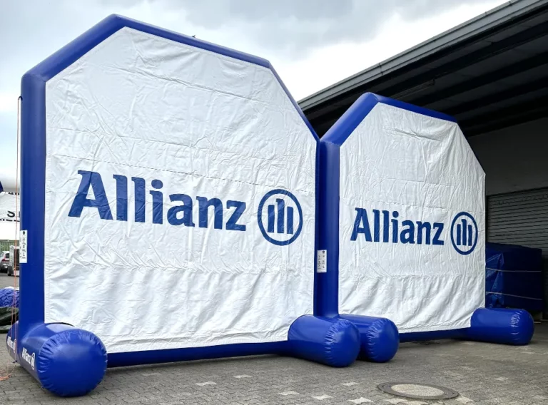 Verkauf-Fußballdart-Fußballdarts-Kaufen-Fussball-Dart-Allianz 2 blaue Eventmodule der Allianz mit großer PVC Werbefläche mit Logoaufrduck