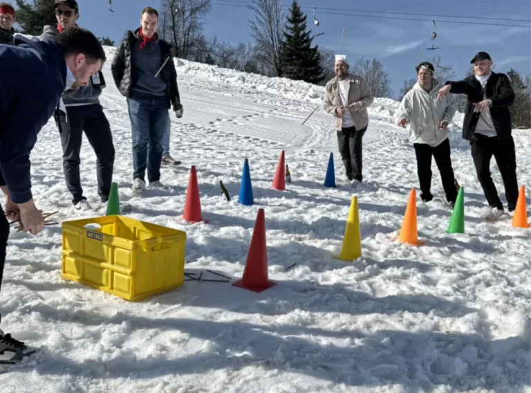 Weihnachtsfeier-Firmenfeier-Teambuilding-Teamevents-Bleistiftboule Weihnachtsfeier-Firmenfeier-Teambuilding-Teamevents-Bleistiftboule