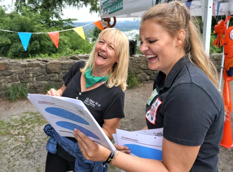 XXL Olympiade-Teambuilding-Firmenfeier Essen-Firmenfest-Sommerfest-Eventagentur-Rückwärtslesen XXL Olympiade-Teambuilding-Firmenfeier Essen-Firmenfest-Sommerfest-Eventagentur-Rückwärtslesen