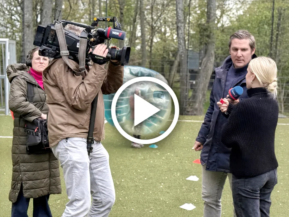 WDR Lokalzeit Ruhr berichtet über Ferienfreizeit in Essen mit Kinderbetreuung und Aktivitäten für Kinder.