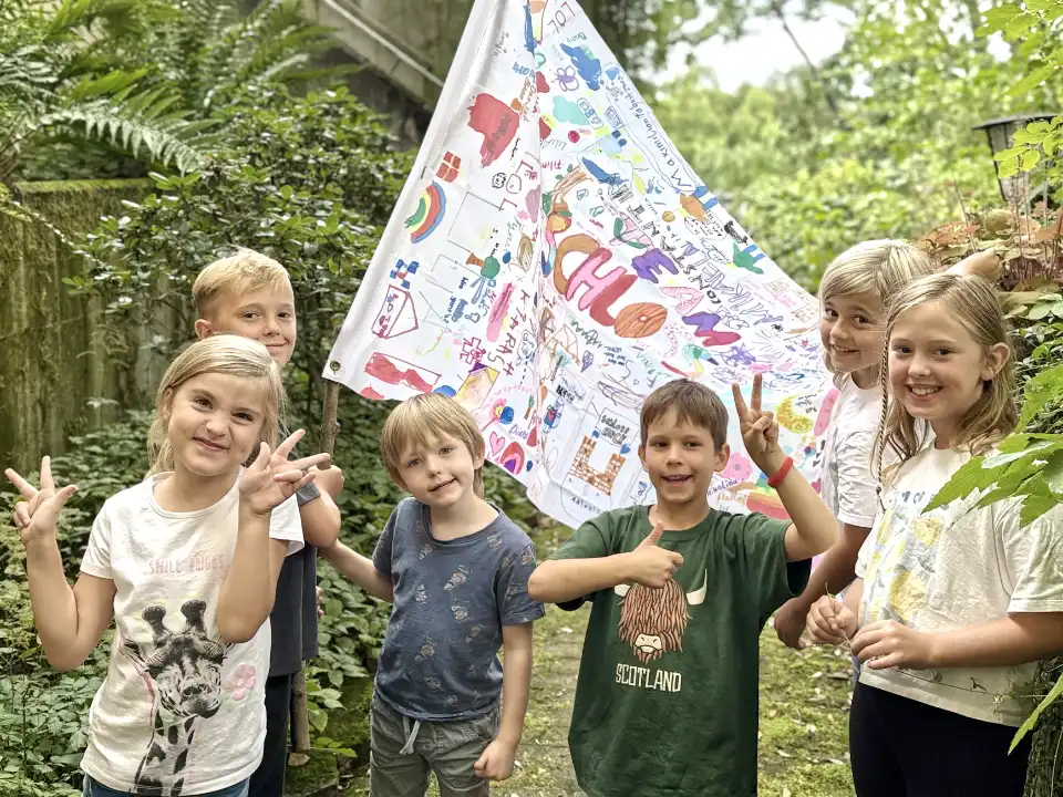 Ferienbetreuung in Essen – Kinder erleben gemeinsam kreative Ferienaktivitäten im Freien