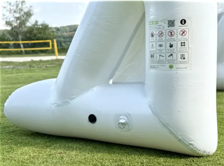 Sicherheitsventil und Befestigungssystem am Fußballtor Sicherheitsventil und Befestigungssystem am Fußballtor